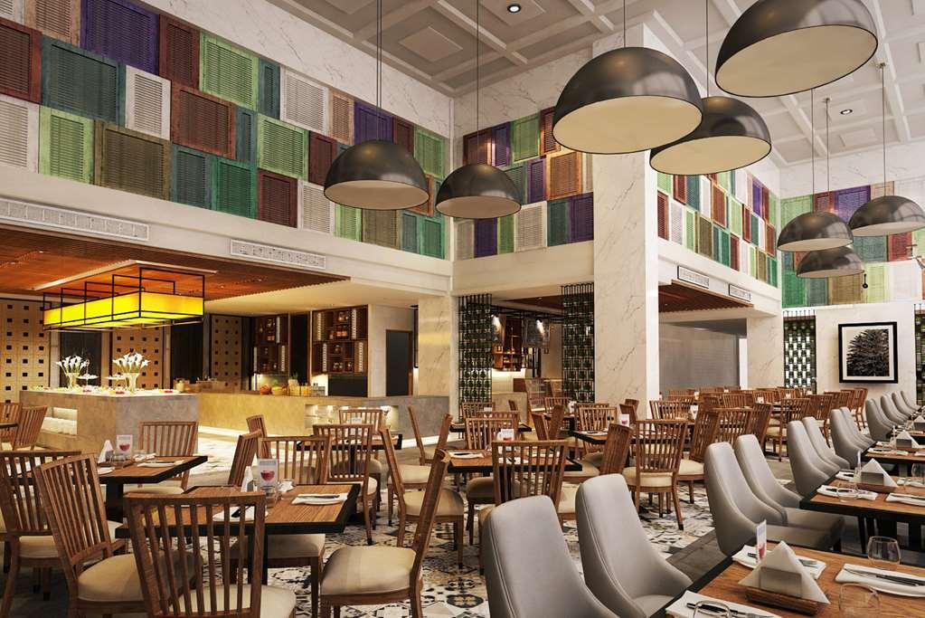 Melia Bandung Dago Hotell Restaurant bilde